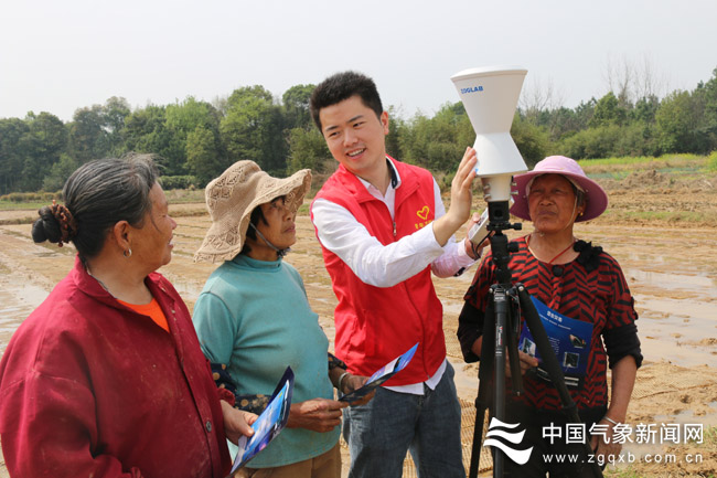 抚州东乡：送科技下乡 气象服务助春耕