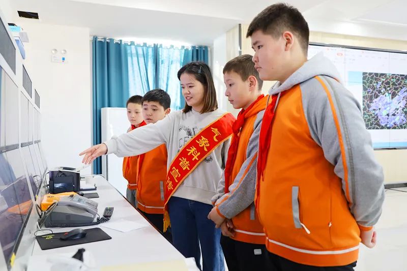 布尔津县气象局：童眼看气象 童心探奥秘